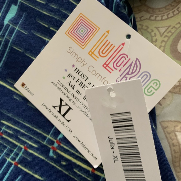 Bundle of 2 LuLaRoe Julia size XL 1-NWT 1-EUC - Picture 5 of 5